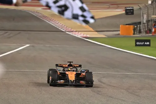 
				GP do Bahrein: Piastri domina e garante vitória tranquila; Bortoleto é 19º
			
			