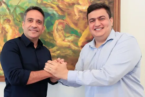 
				Governador Paulo Dantas recebe prefeito Carlos Gonçalves e manifesta apoio
			
			