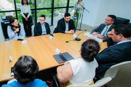 
				Governo de Alagoas vai fazer busca ativa em Maceió para identificar famílias em situação de vulnerabilidade
			
			