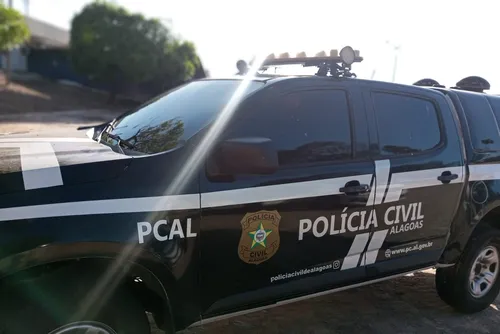 
				Homem condenado por estuprar enteada durante dois anos é preso em Maceió
			
			