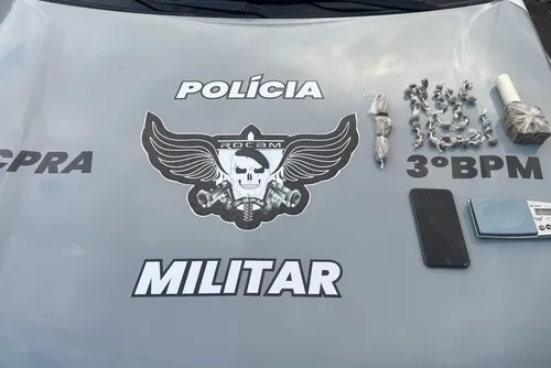 
				Homem é flagrado com maconha durante patrulhamento da PM em Girau
			
			