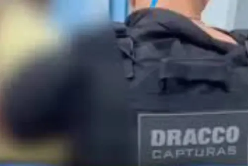 
				Homem é preso após espancar ex-companheira com socos no rosto e chutes na cabeça
			
			