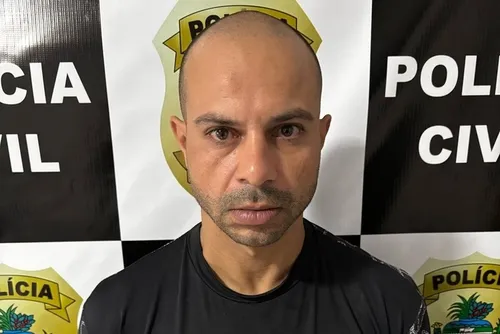 
				Judoca é preso por imobilizar, ameaçar e estuprar mulheres. Vídeo
			
			