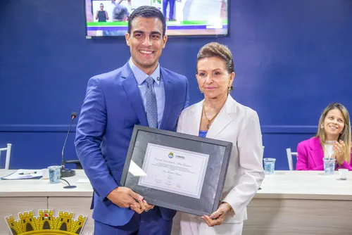 
				Juíza Ana Florinda é homenageada pelo trabalho à frente do Núcleo de Promoção à Filiação
			
			