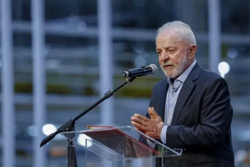 
				Lula sanciona Orçamento para 2025 com vetos
			
			