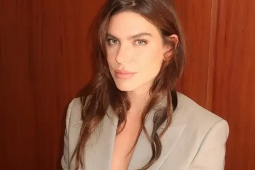 
				Mariana Goldfarb desabafa e diz guardar “detalhes sórdidos” de relação
			
			