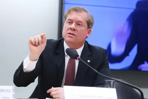 
				Marx Beltrão sobre reajuste nos preços dos medicamentos: “É injusto e vergonhoso”
			
			
