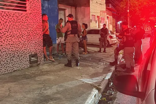 
				Meninas de 12 e 15 anos são flagradas consumindo bebida alcoólica com adultos no Trapiche
			
			