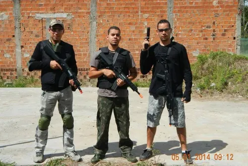 
				Mercenários preparam o 'arsenal' para representar Alagoas em competição nacional
			
			