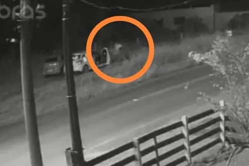 
				Mulher espancada por amigo finge estar inconsciente e foge
			
			