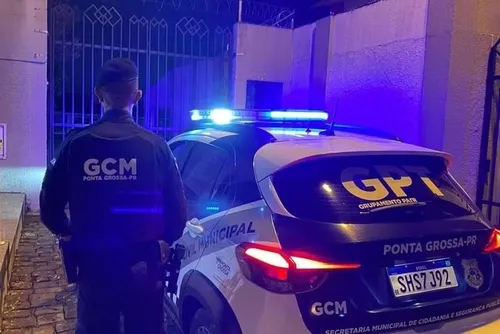 
				Mulher presa em estúdio de música é estuprada por namorado e amigo
			
			