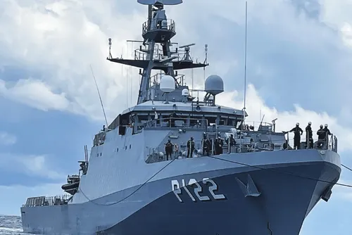
				Navio-Patrulha Araguari atraca em Maceió após missão de apoio à ciência e soberania no Atlântico Sul
			
			