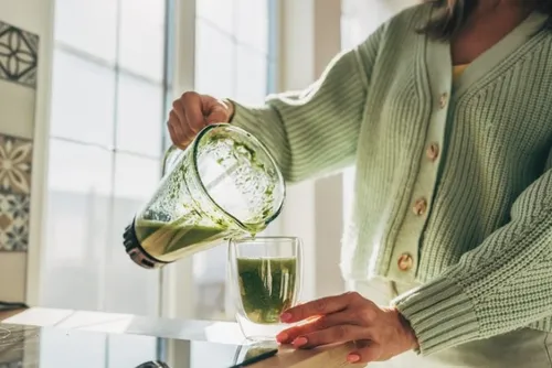 
				O que acontece com o corpo se você tomar suco detox todos os dias
			
			