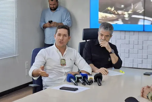 
				Operação prende mais de 20 traficantes e homicidas; líder do CV segue foragido
			
			