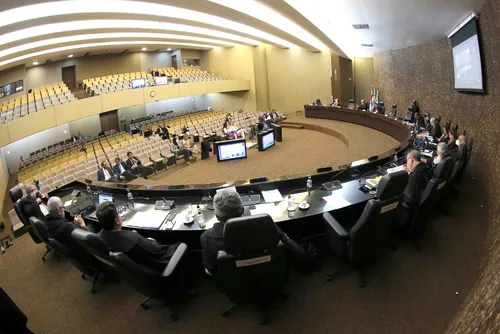 
				Presidente do TJ nega recurso da Câmara e mantém prefeito e vice nos cargos em Rio Largo
			
			