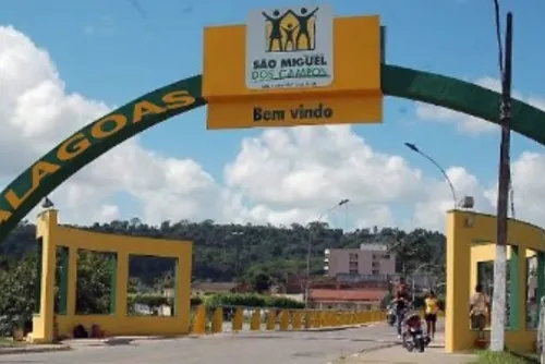 
				Preso filho que asfixiou a mãe com golpe mata-leão após briga em São Miguel
			
			