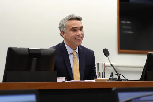 
				Rafael Brito defende a importância de tratar sobre saúde mental nas escolas
			
			