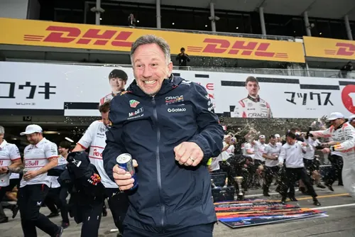 
				Red Bull critica decisão da McLaren no GP do Japão: ‘Dois pilotos brigando pelo campeonato
			
			