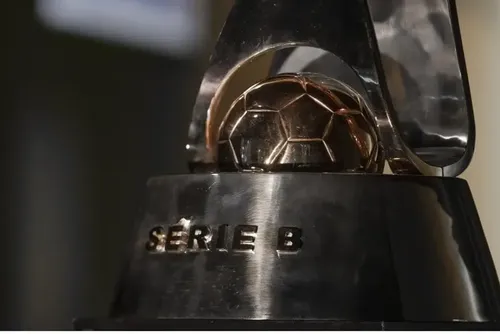 
				Sem acordo com a Globo, Série B define transmissão para 2025
			
			