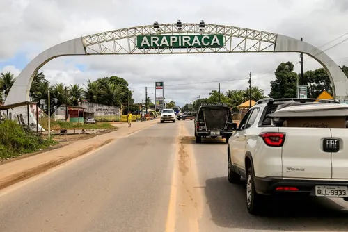 
				Sob efeito de droga, homem pede que esposa chame a polícia para evitar agredir a família
			
			