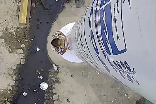 
				VÍDEO: mulher aciona botão do pânico após agressão e ameaça em Maceió
			
			