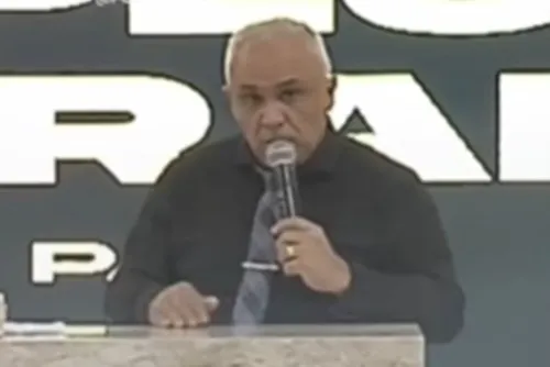 
				Vídeo: pastor revela traição de irmã com marido da amiga e viraliza
			
			