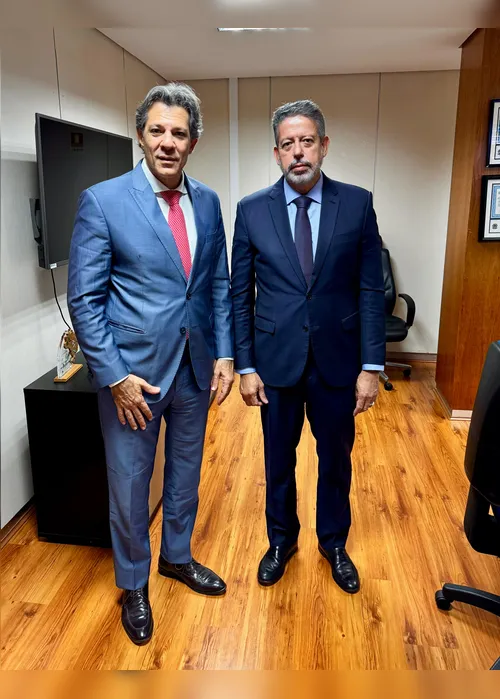 
			
				Arthur Lira se reúne com Haddad e prevê entregar em junho relatório que amplia isenção do IR
			
			