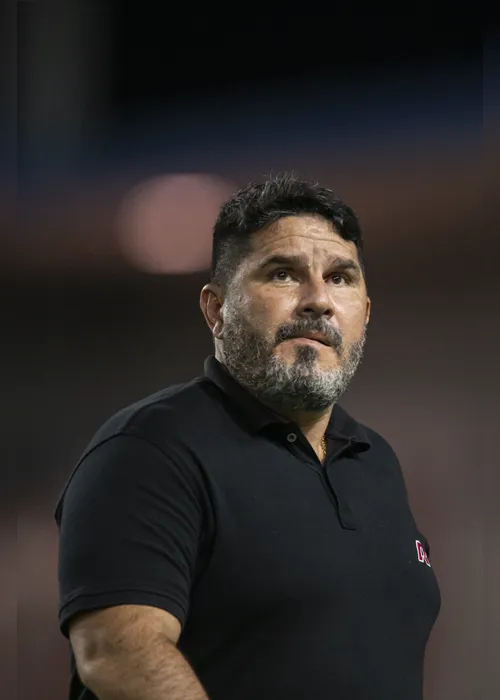 
			
				Barroca elogia elenco do CRB e pede cautela: “Ainda longe dos 45 pontos”
			
			