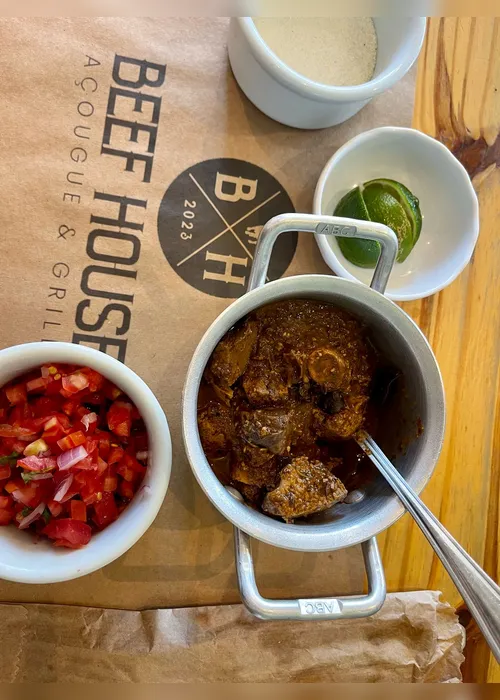 
			
				Beef House, a casa do churrasco - no ponto certo (da carne)!
			
			