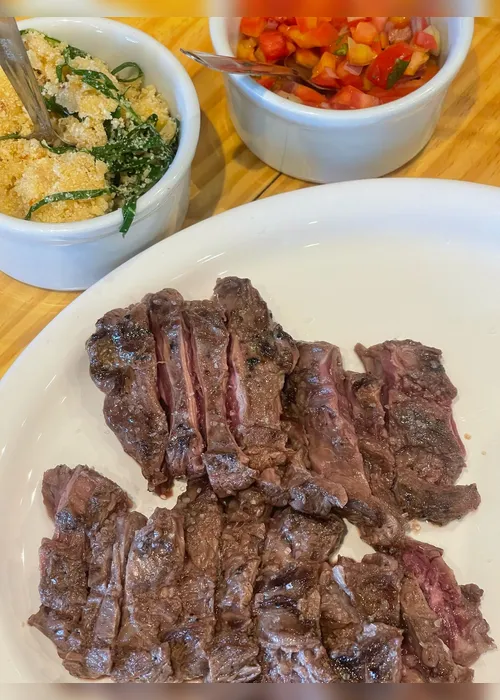 
			
				Beef House, a casa do churrasco - no ponto certo (da carne)!
			
			