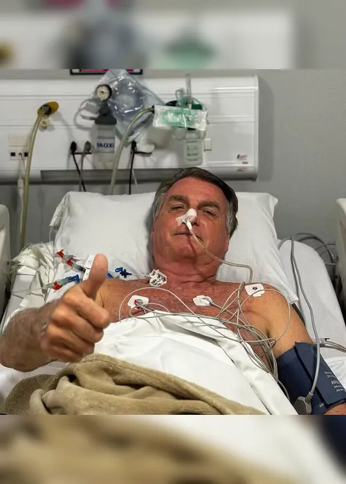 
			
				Imagem chocante: Bolsonaro posta foto de alças intestinais nas redes
			
			