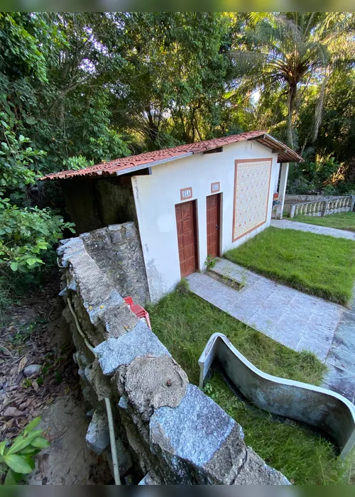 
			
				Jovem desaparecida após sair do Ifal é encontrada morta; corpo de Ana Beatriz estava em fossa
			
			