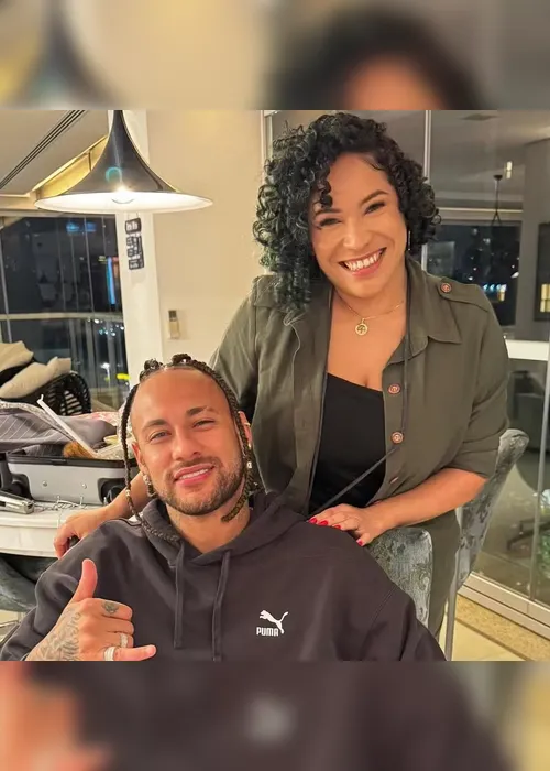 
			
				Neymar surpreende com novo visual ao aparecer de tranças
			
			