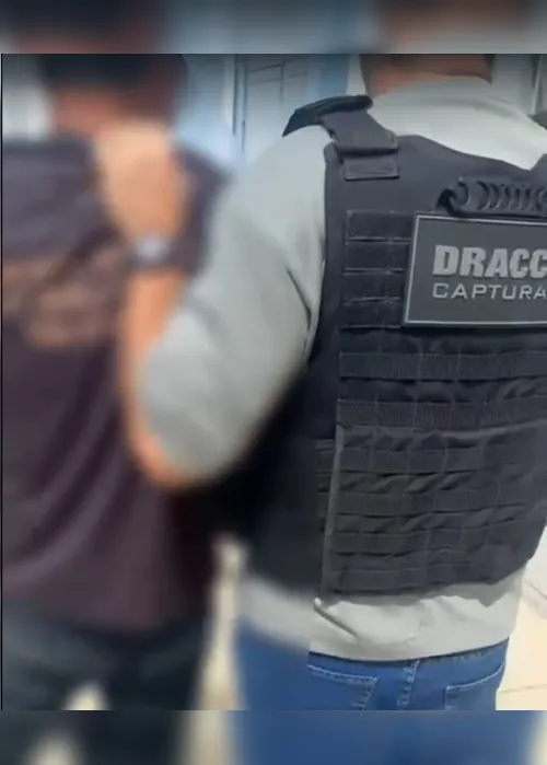 
			
				PC prende pai condenado por abusar sexualmente da filha por vários anos
			
			