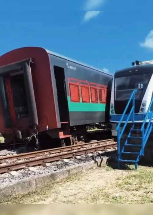 
			
				Trem sai dos trilhos e bate em VLT próximo à estação em Satuba
			
			