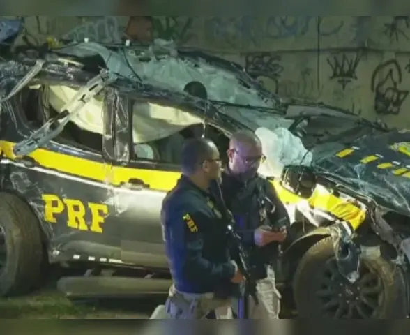 Comandante da PM de AL homenageia policiais da PRF mortos no Rio