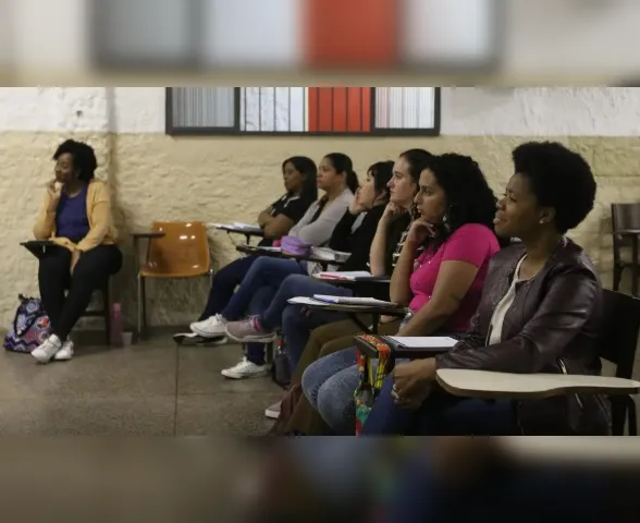 Cursinho popular tem até 6 de maio para inscrição em programa do MEC