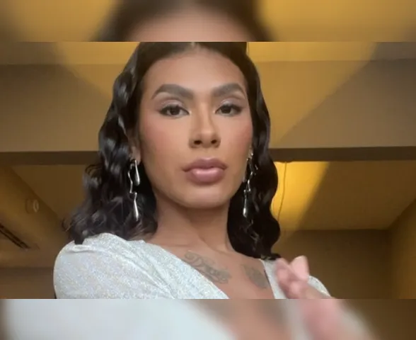Pocah perde a visão temporariamente e cancela show após acidente