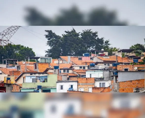 Por que morar em bairros vulneráveis aumenta o risco de demência