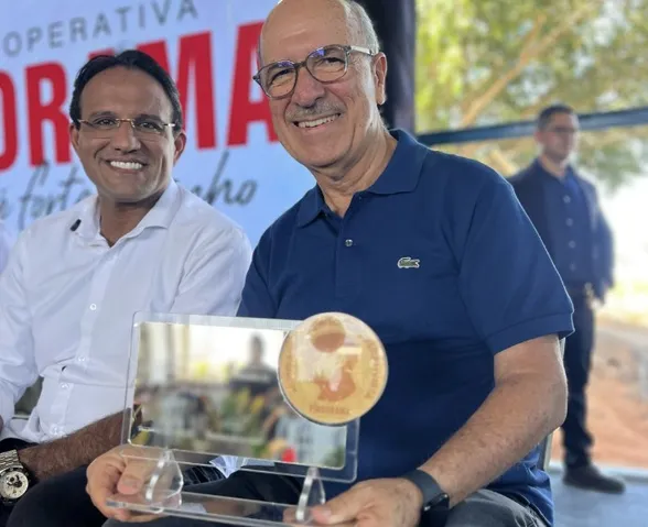Prefeito Ronaldo Lopes é homenageado durante Festa do Trabalhador na Cooperativa Pindorama