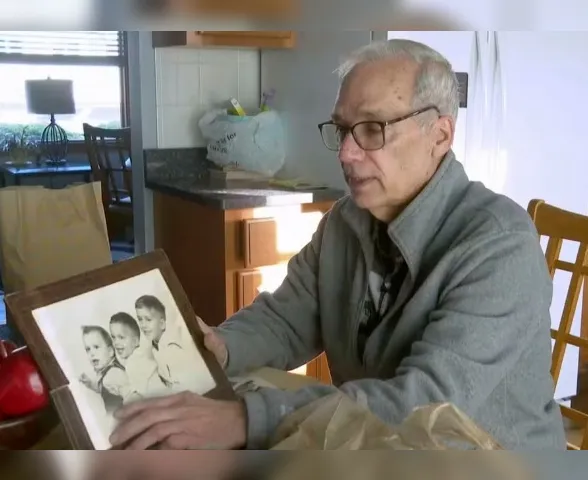 'Quando ele tinha 6 anos, brincávamos que ele seria papa', diz irmão de Leão XIV