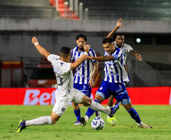 Um dia após vencer o Grêmio, CSA já seguiu viagem visando ao jogo com o Ypiranga-RS