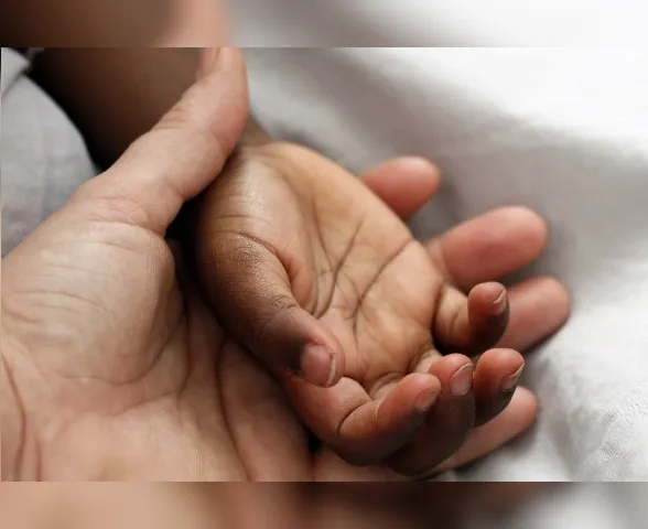 Casal que devolveu criança a abrigo alegou desobediência