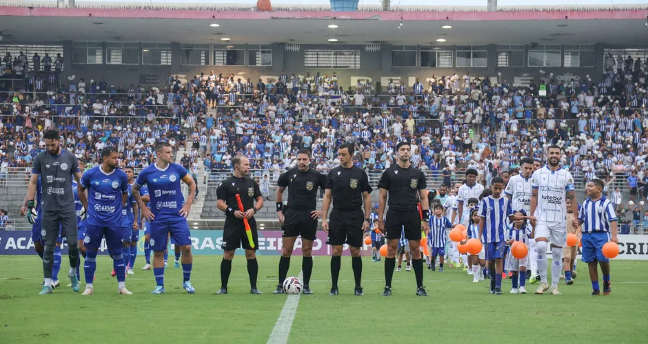 CSA, Confinaa e arbitragem em campo