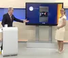 Apresentadora do Bom Dia Alagoas é surpreendida com anúncio da própria gravidez durante programa imagem