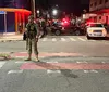 Vídeos: após invadir casa da ex, major da PM é cercado por forças de segurança imagem