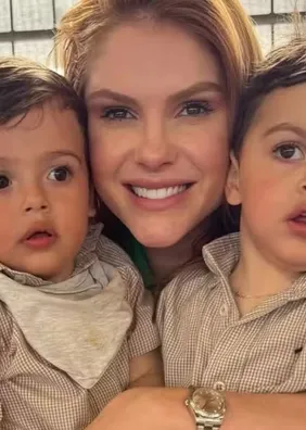 Bárbara Evans responde comentário sobre desenvolvimento da fala dos filhos