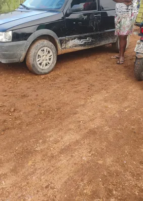 Eletricista é morto a tiros dentro de carro em Porto Real do Colégio