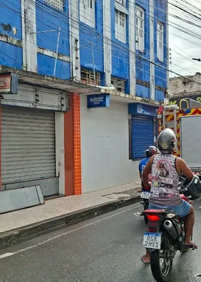 Incêndio atinge loja no centro de Maceió e assusta comerciantes