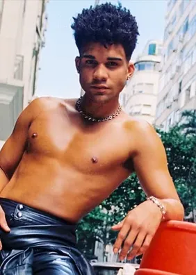 Lucas Leto avalia corpo mais forte e definido após mudança de hábitos